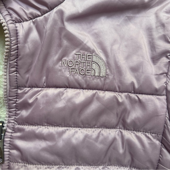 The North Face Girls Reversible Purple Quilted Jacket size~ large - Picture 3 of 4